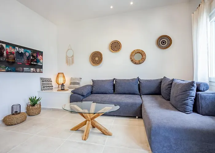Elounda Helios Luxury Apartment With Rooftop Jacuzzi